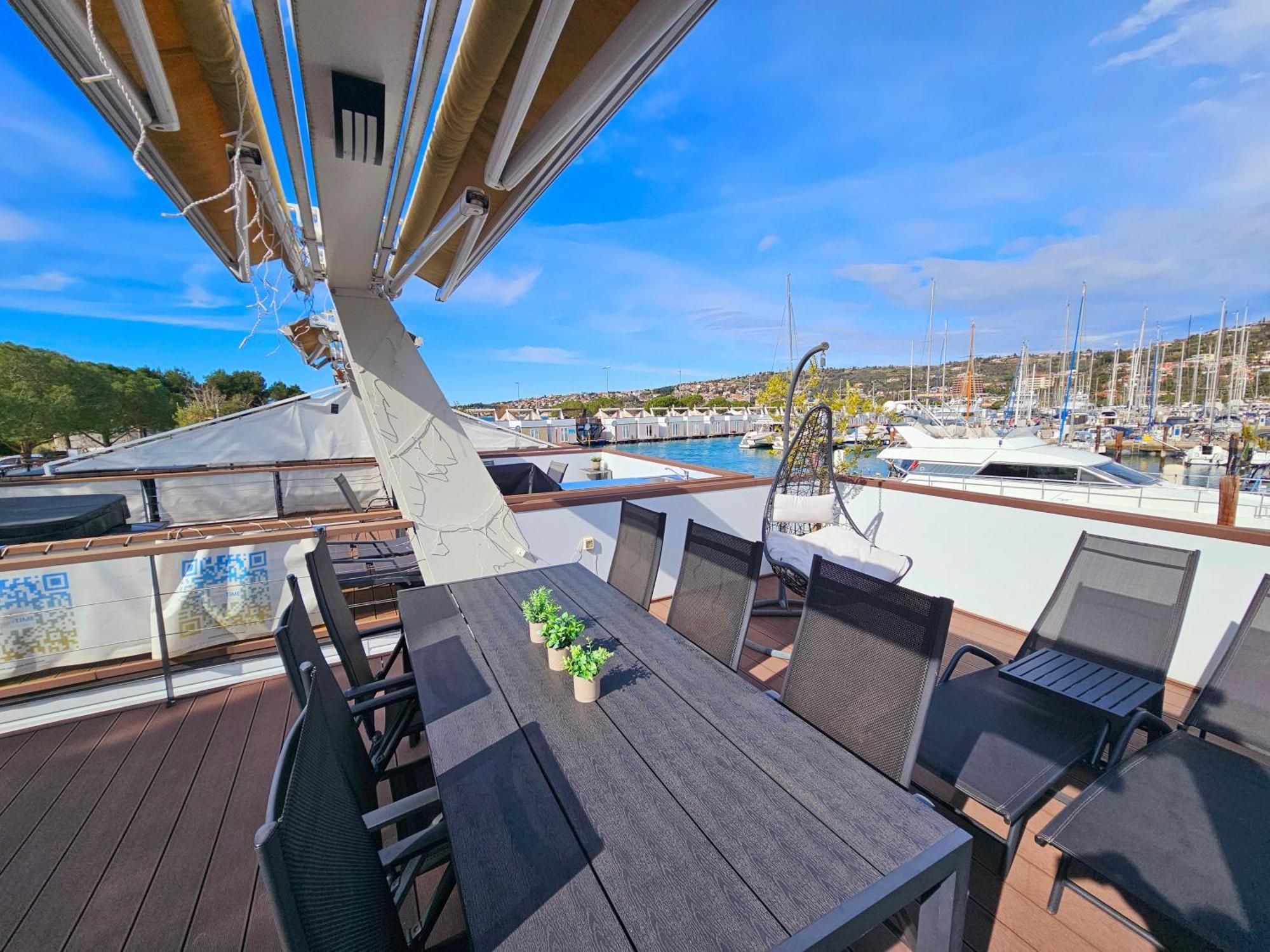 Floating Sea House - Vital Lux ปอร์โตรอซ ภายนอก รูปภาพ